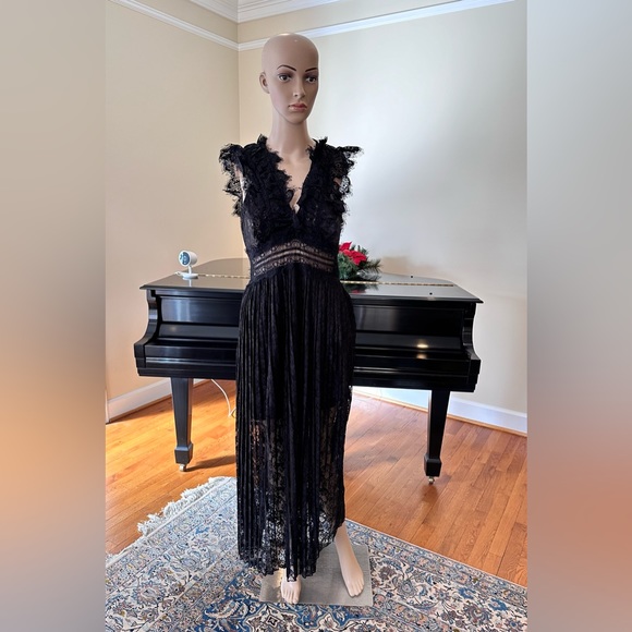 NWT RARE ZARA Bloggers Favorite Dramatic Black Long/Maxi Lace Party Dress - Picture 12 of 17